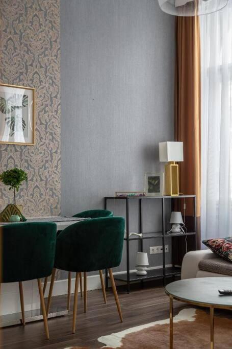 Chic, Captivating Space Budapešť Exteriér fotografie