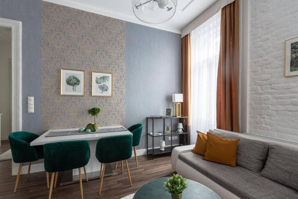 Chic, Captivating Space Budapešť Exteriér fotografie