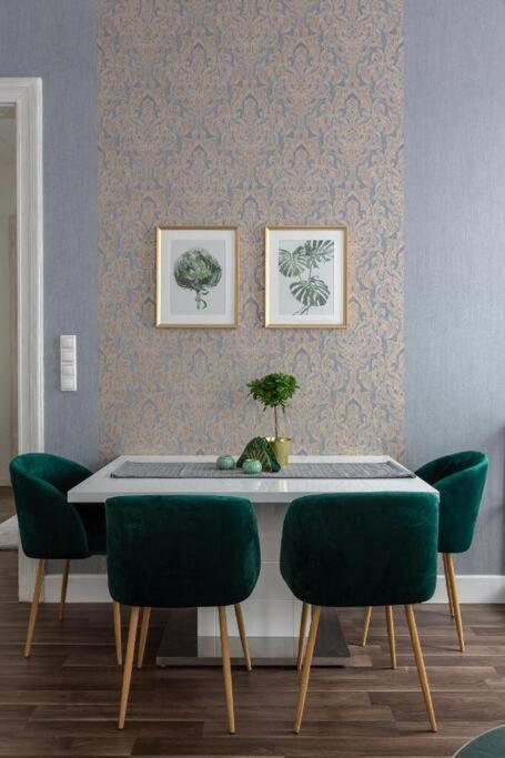 Chic, Captivating Space Budapešť Exteriér fotografie