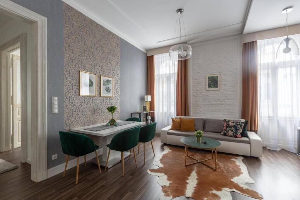 Chic, Captivating Space Budapešť Exteriér fotografie