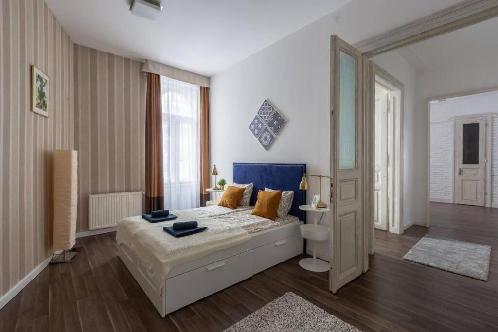 Chic, Captivating Space Budapešť Exteriér fotografie